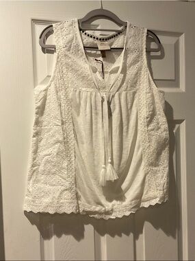 Knox Rose White Eyelet Tassel Tank Top
